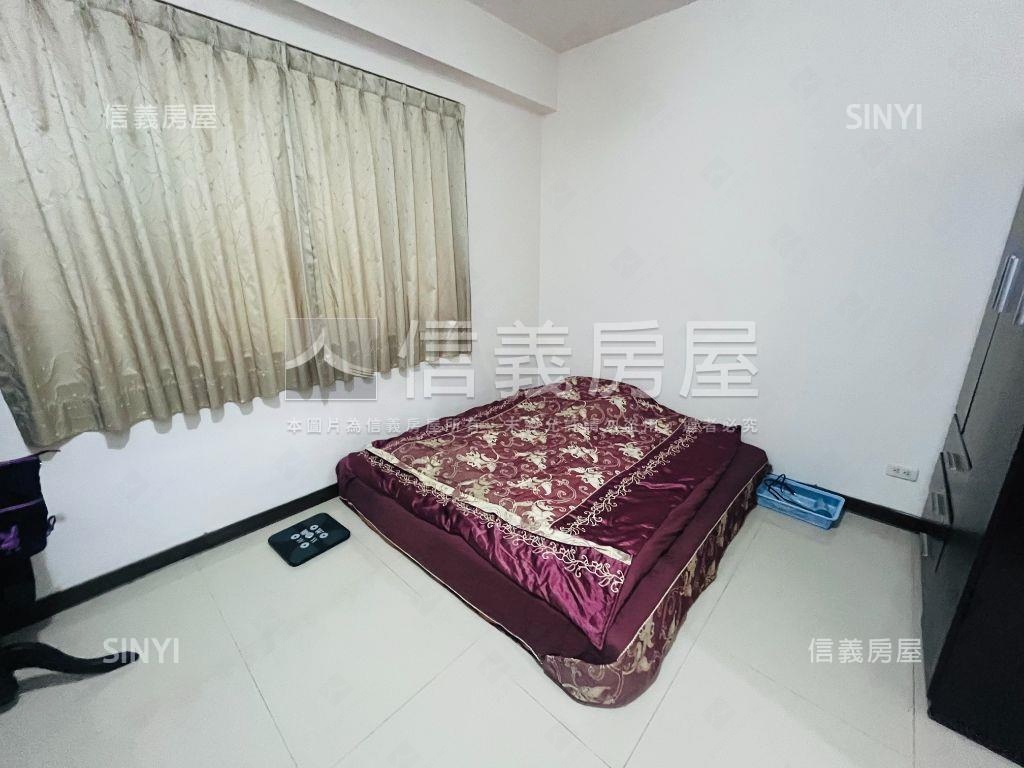 四維商圈車庫美透天房屋室內格局與周邊環境