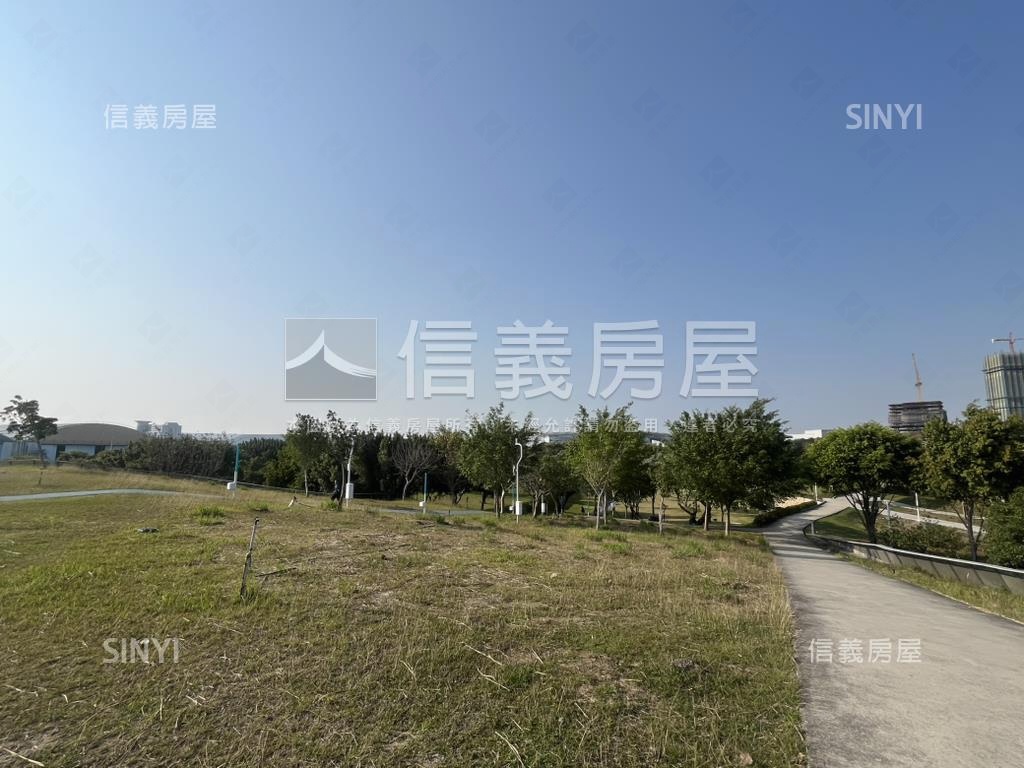很想賣先看這間雍悦一方房屋室內格局與周邊環境