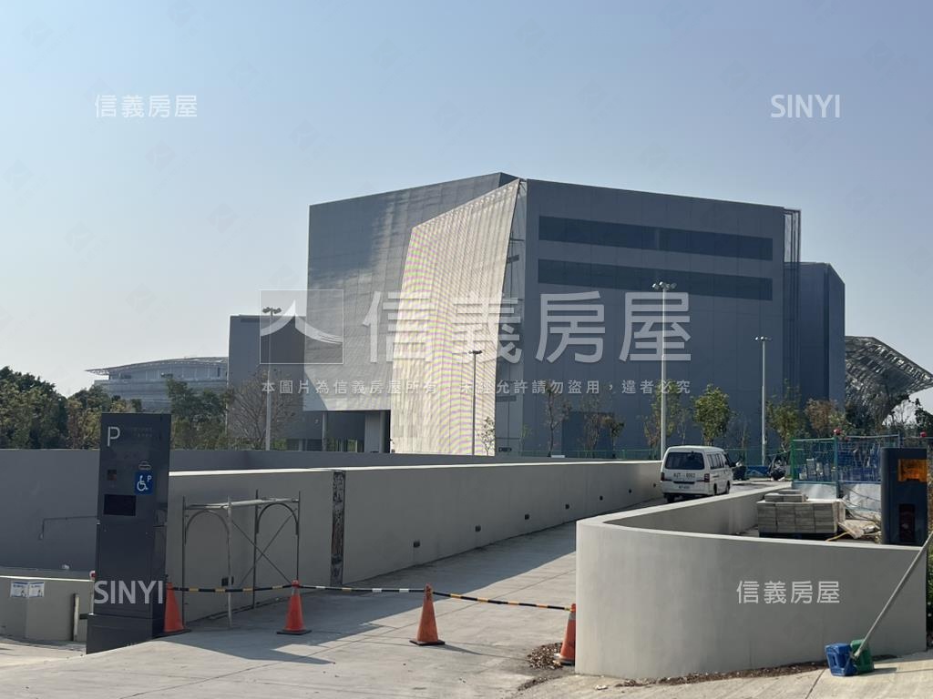 很想賣先看這間雍悦一方房屋室內格局與周邊環境