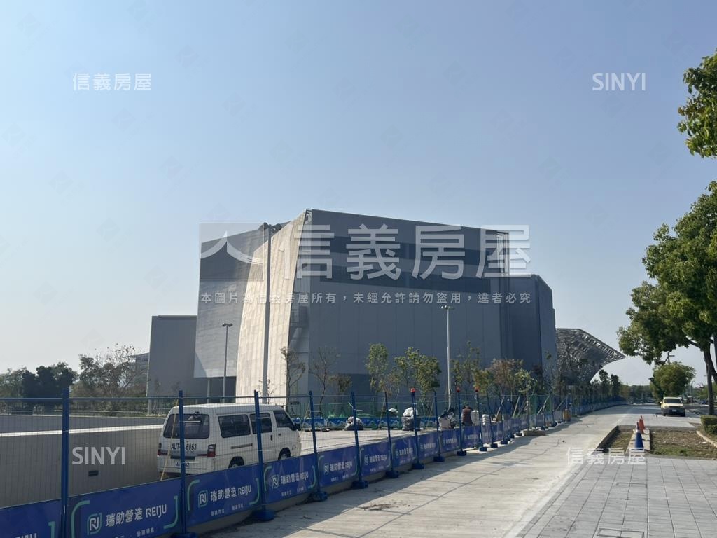 很想賣先看這間雍悦一方房屋室內格局與周邊環境