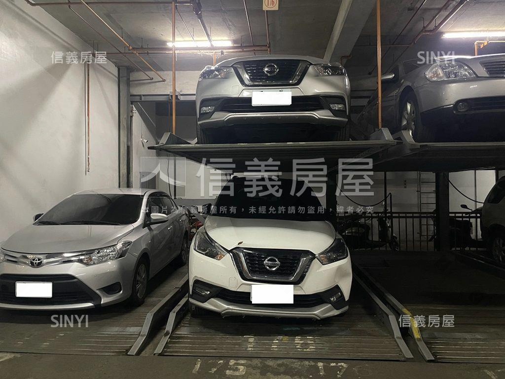 巨蛋博愛高樓景觀．附車位房屋室內格局與周邊環境