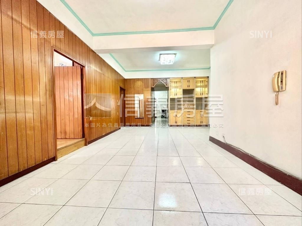 重陽國小邊間黃金三樓房屋室內格局與周邊環境