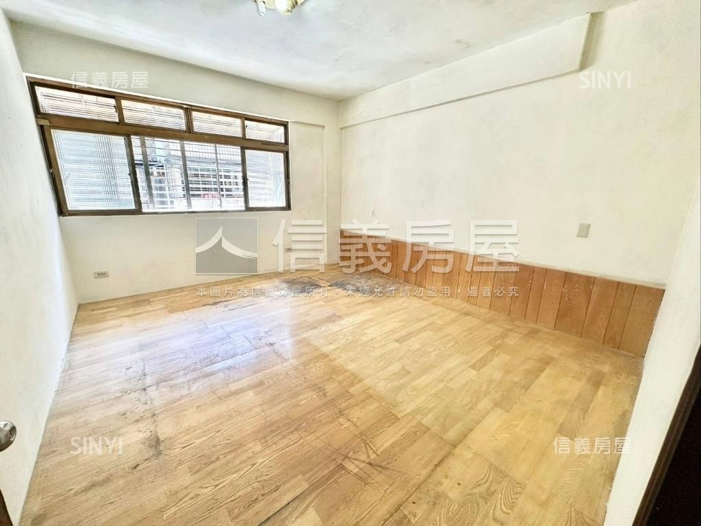 重陽國小邊間黃金三樓房屋室內格局與周邊環境
