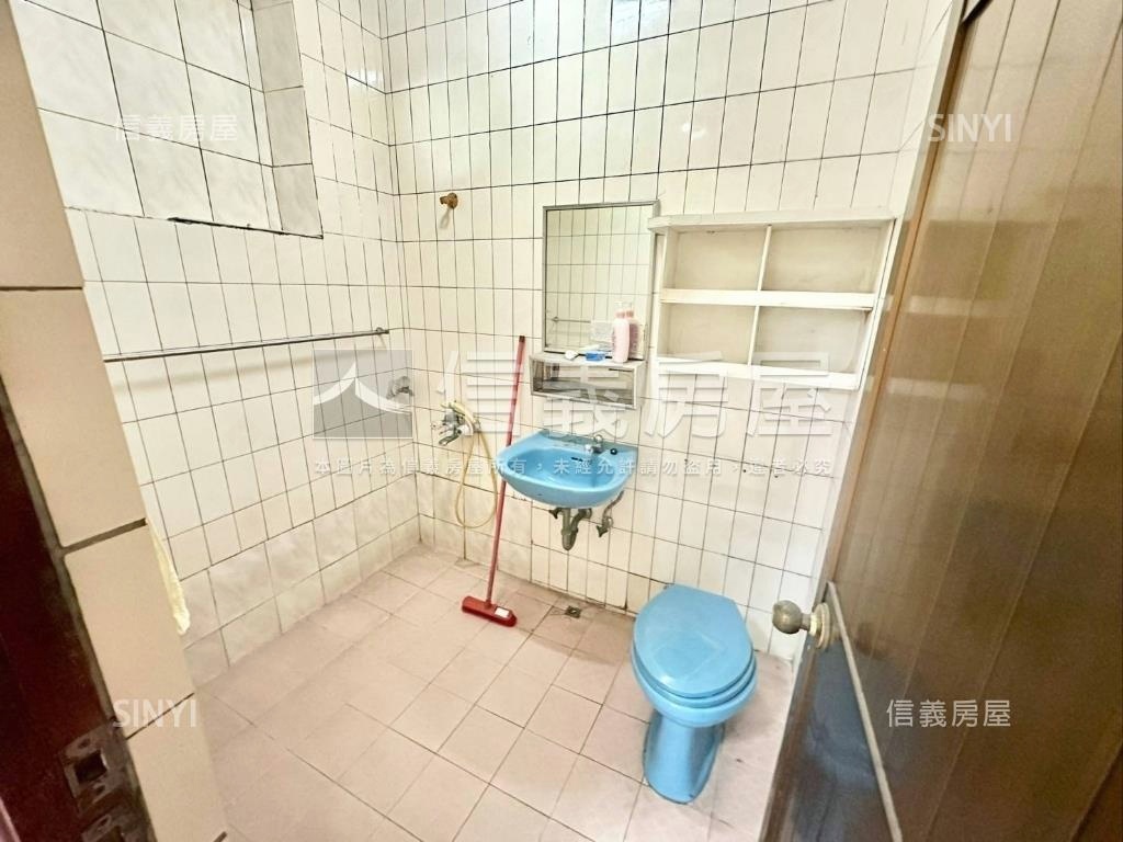 重陽國小邊間黃金三樓房屋室內格局與周邊環境