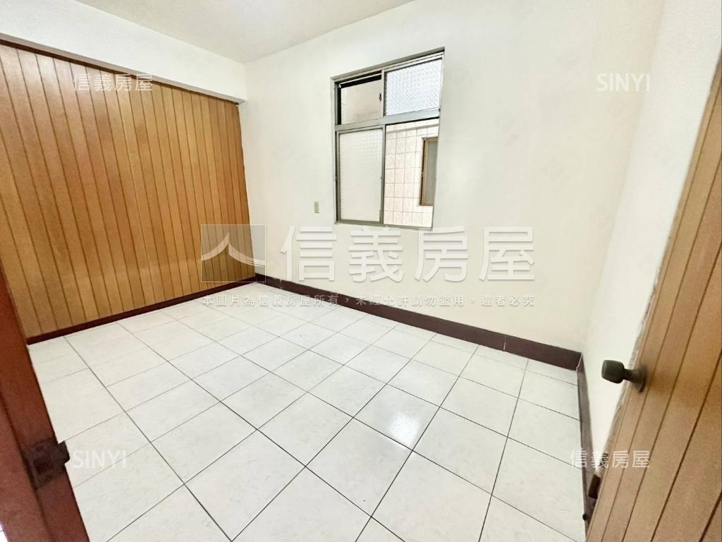 重陽國小邊間黃金三樓房屋室內格局與周邊環境