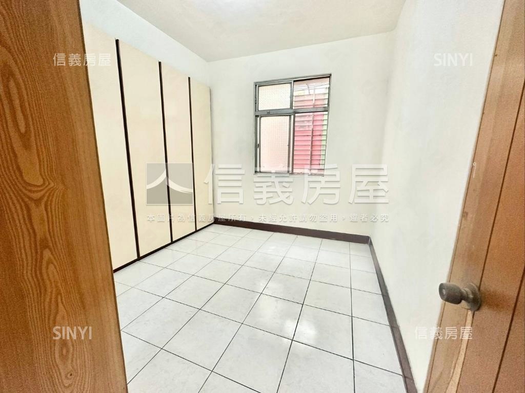 重陽國小邊間黃金三樓房屋室內格局與周邊環境