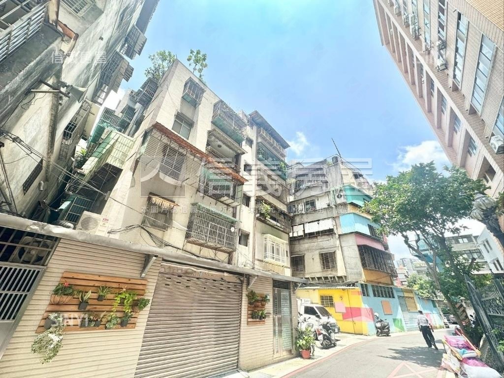重陽國小邊間黃金三樓房屋室內格局與周邊環境