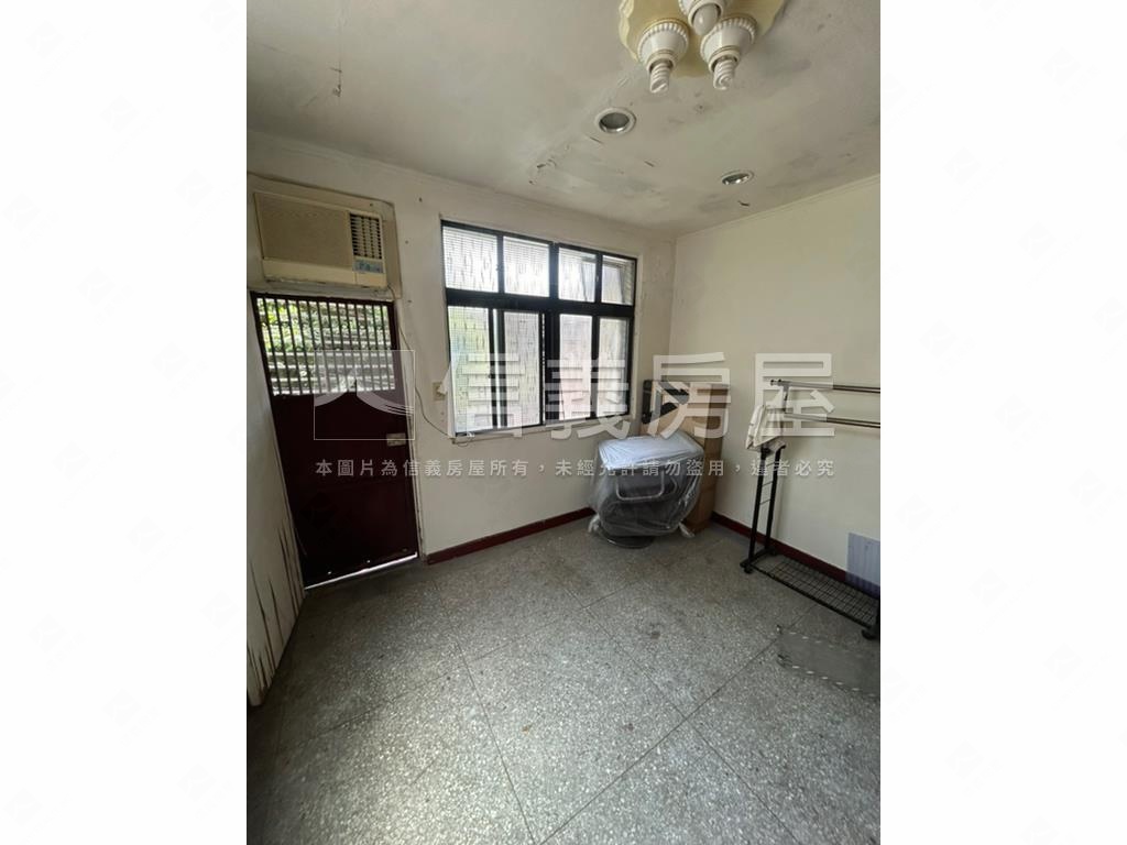 低總價稀有透天房屋室內格局與周邊環境