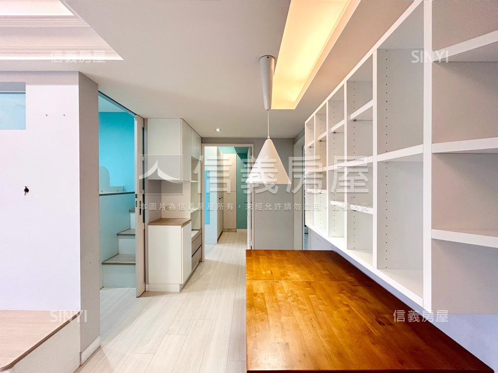 ＭＭ２１邊間兩房美裝潢房屋室內格局與周邊環境