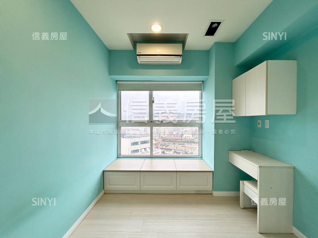 ＭＭ２１邊間兩房美裝潢房屋室內格局與周邊環境