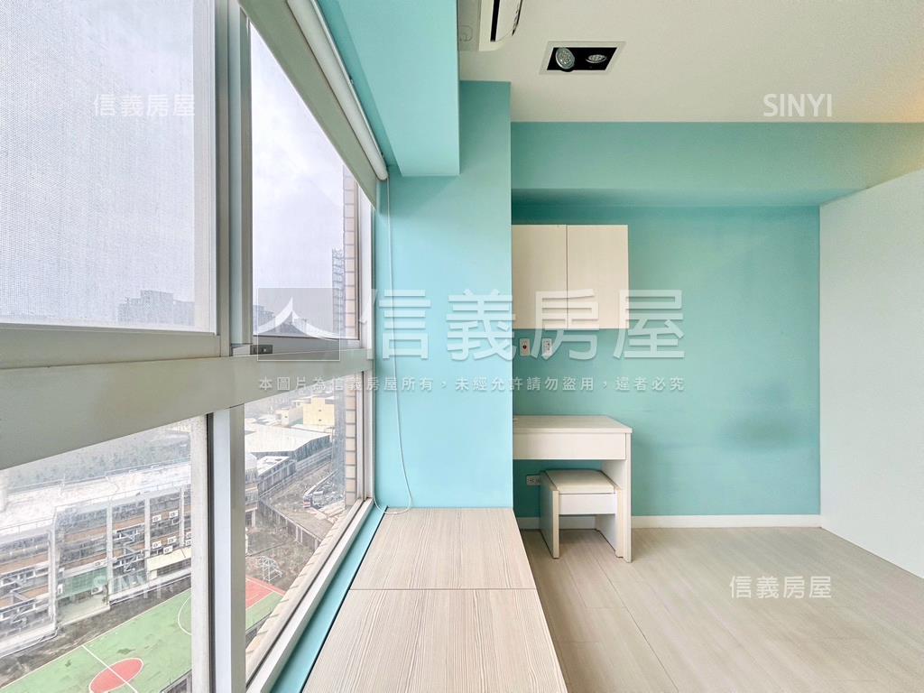 ＭＭ２１邊間兩房美裝潢房屋室內格局與周邊環境