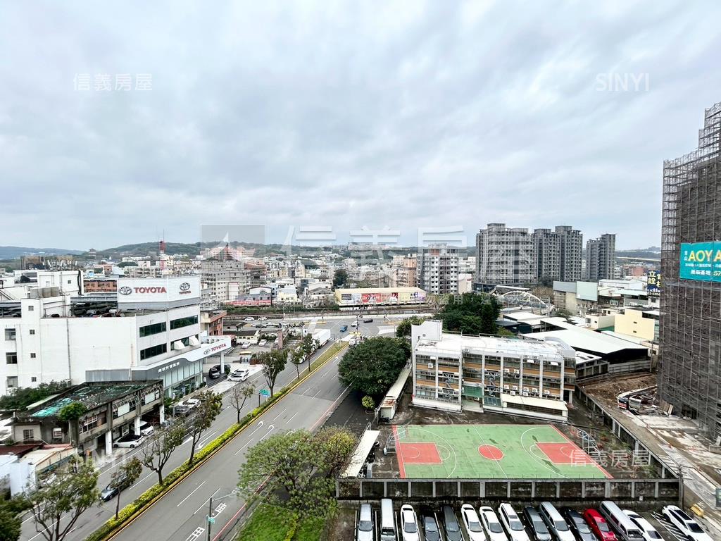 ＭＭ２１邊間兩房美裝潢房屋室內格局與周邊環境