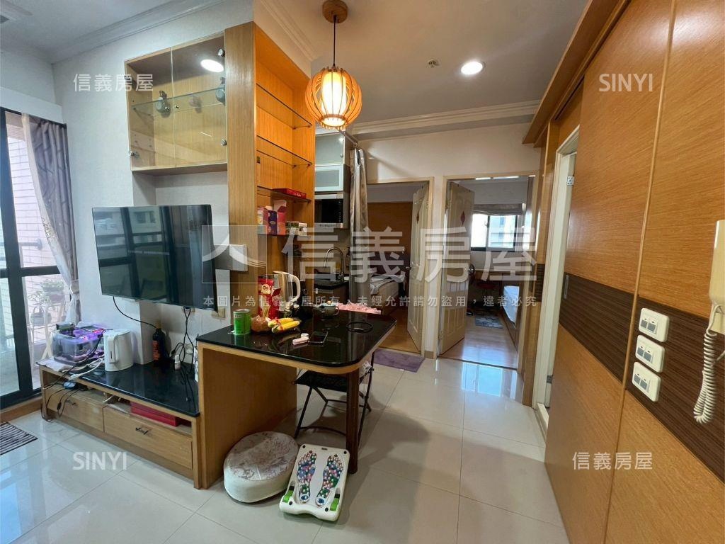 陽光藝花園Ｈ棟兩房平車房屋室內格局與周邊環境