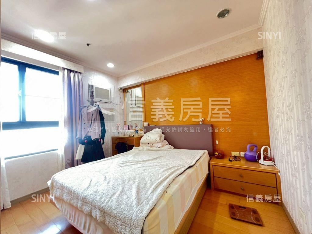 陽光藝花園Ｈ棟兩房平車房屋室內格局與周邊環境