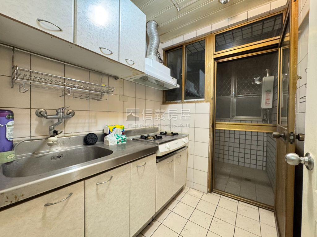 員林新城露臺戶房屋室內格局與周邊環境