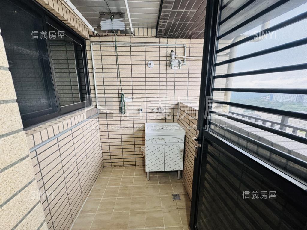 豐邑氧森二房平面車位房屋室內格局與周邊環境