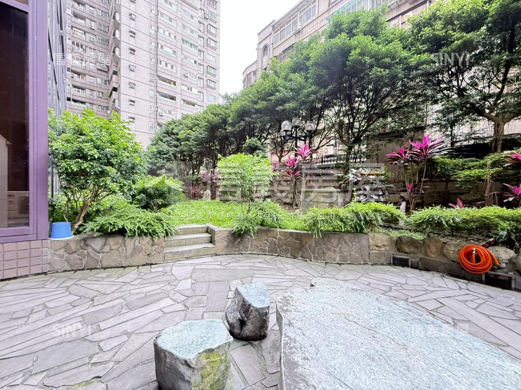 稀有美裝鑽石名門兩房房屋室內格局與周邊環境