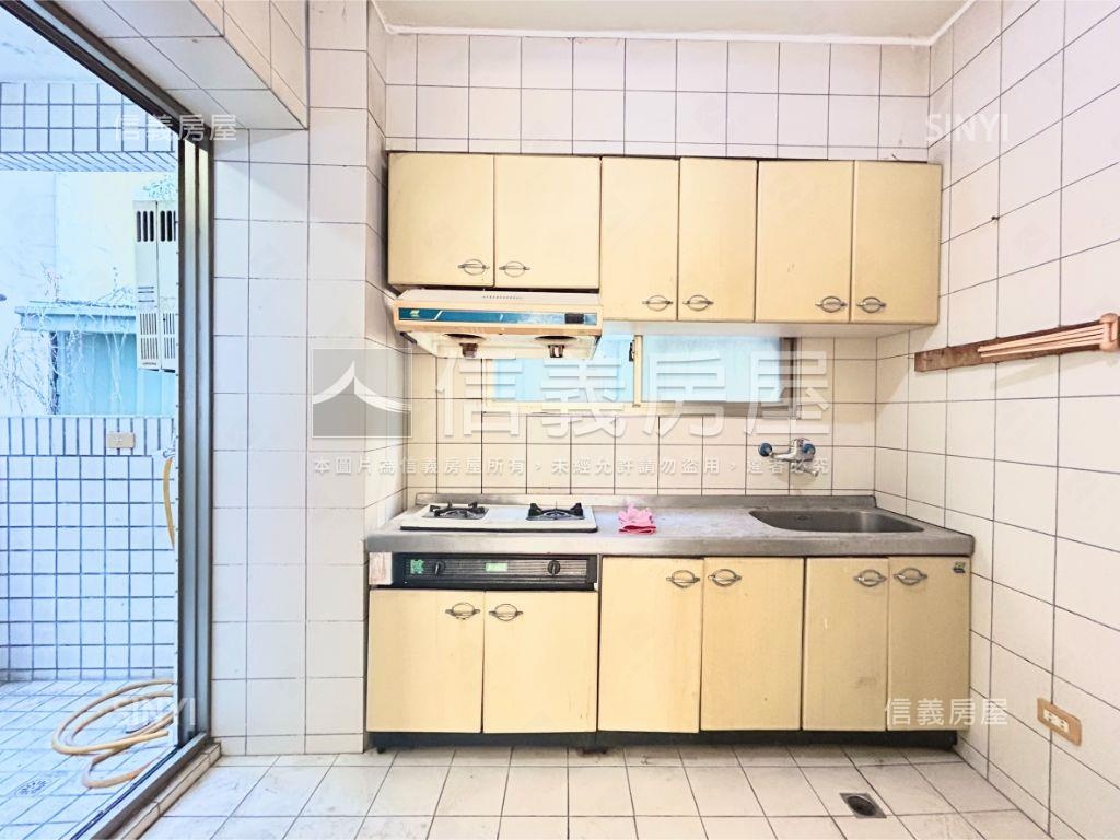 勤美電梯衛浴開窗採光三房房屋室內格局與周邊環境