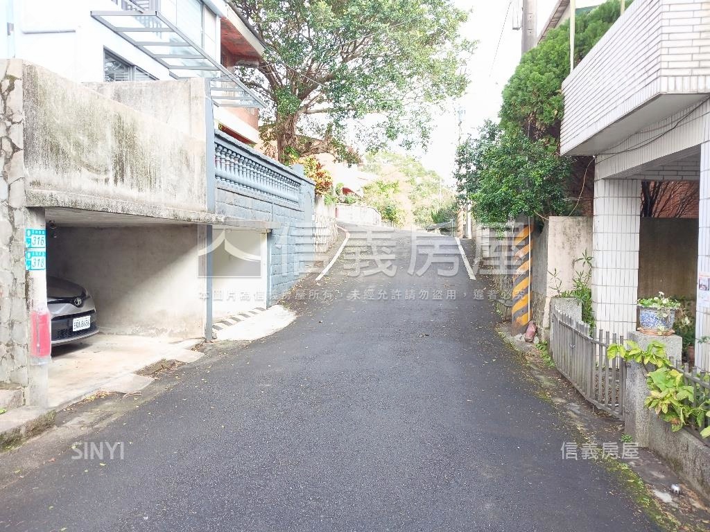 彩色別墅淡水鄉野大宅房屋室內格局與周邊環境
