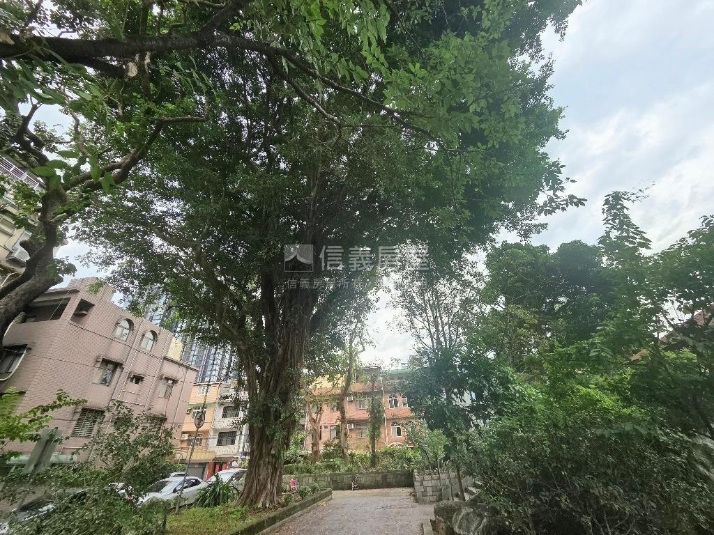 小碧潭站靜巷透天厝房屋室內格局與周邊環境