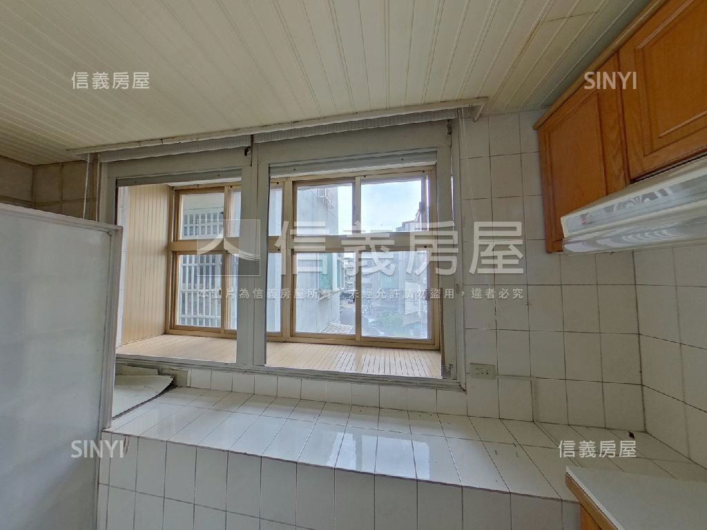 北士科＊大邊間低樓層房屋室內格局與周邊環境