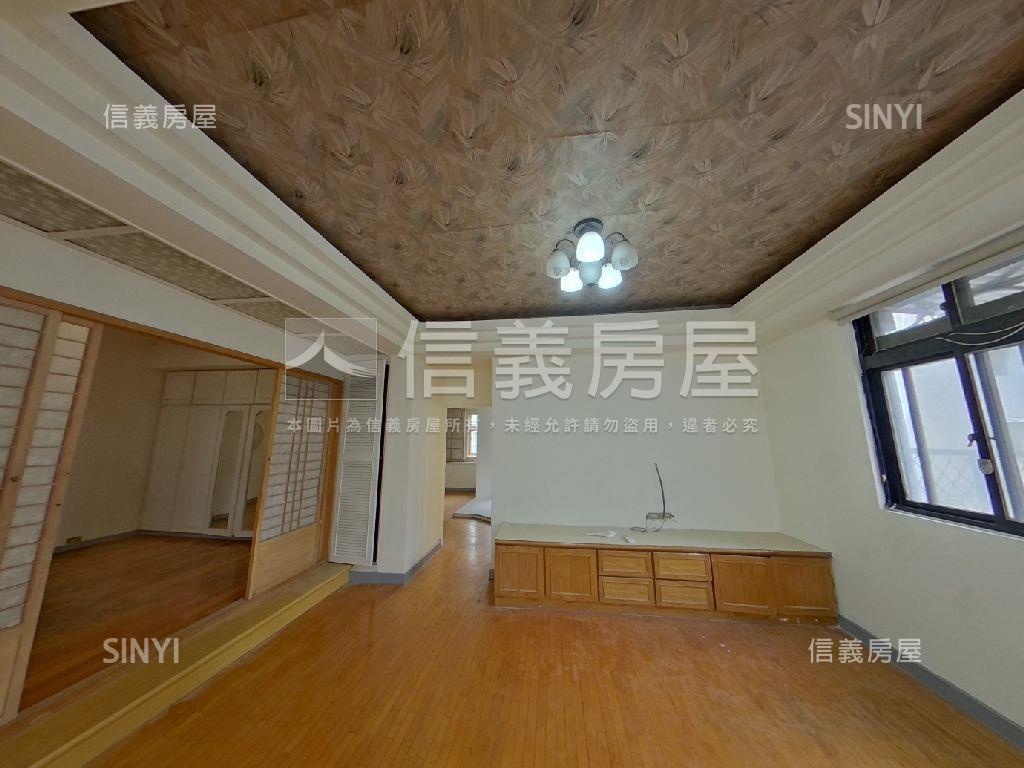 北士科＊大邊間低樓層房屋室內格局與周邊環境