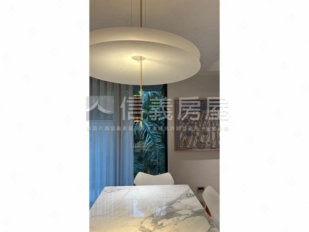 首泰稀有面樹蔭質感裝潢房屋室內格局與周邊環境