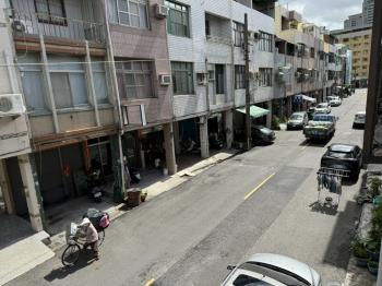 近美術館正路透店