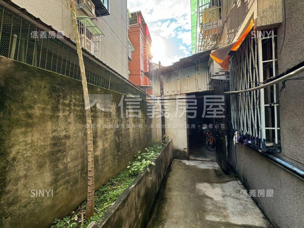 新埔捷運一樓房屋室內格局與周邊環境