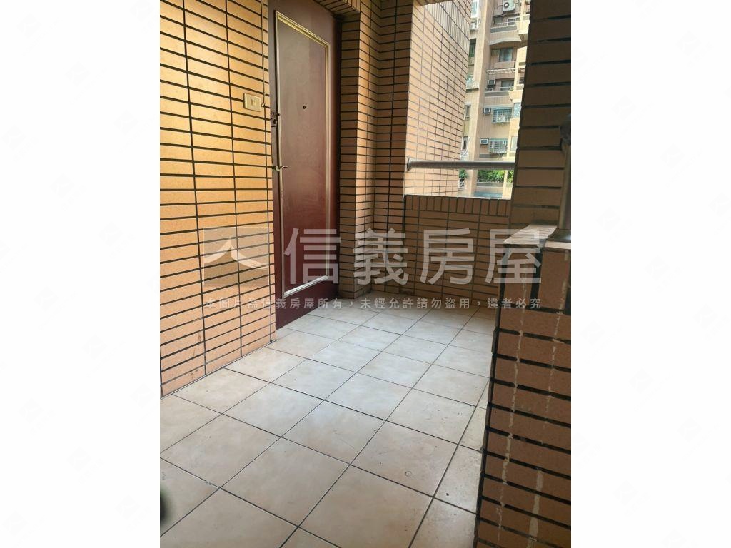 南港車站電梯大三房房屋室內格局與周邊環境