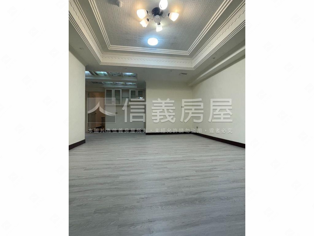 南港車站電梯大三房房屋室內格局與周邊環境