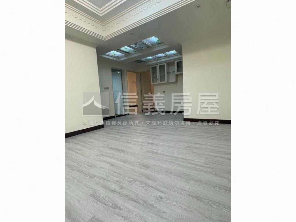 南港車站電梯大三房房屋室內格局與周邊環境