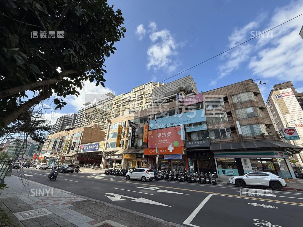 南港車站電梯大三房房屋室內格局與周邊環境