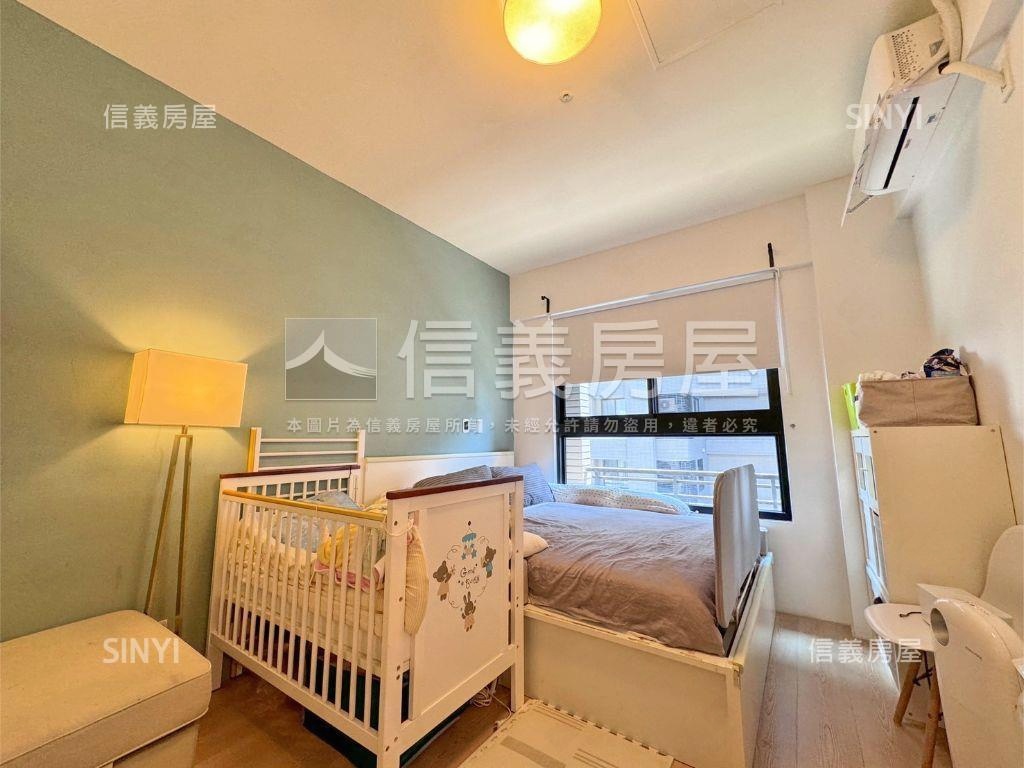 雲世紀Ｂ區三房高樓雙車位房屋室內格局與周邊環境