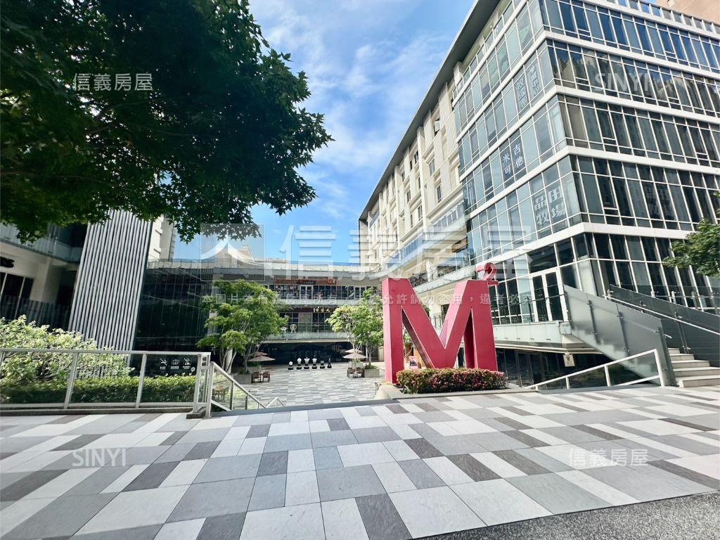 雲世紀Ｂ區三房高樓雙車位房屋室內格局與周邊環境