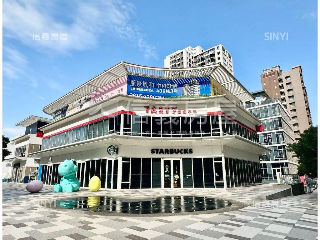 雲世紀Ｂ區三房高樓雙車位房屋室內格局與周邊環境