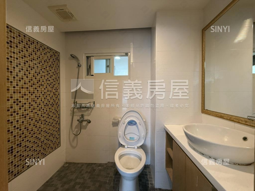 明星學府高樓景觀電梯三房房屋室內格局與周邊環境