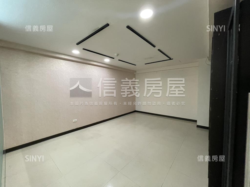 國泰皇家稀有住辦大空間房屋室內格局與周邊環境