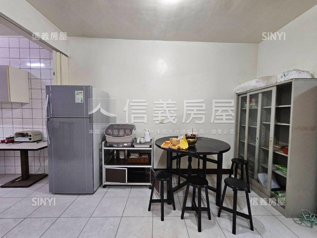 近迴龍捷運～邊間三樓美寓房屋室內格局與周邊環境