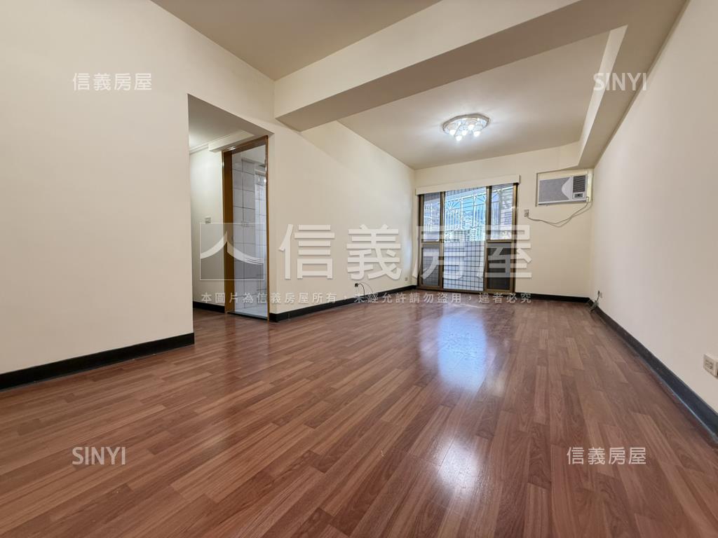 稀有華廈電梯三房有車位房屋室內格局與周邊環境