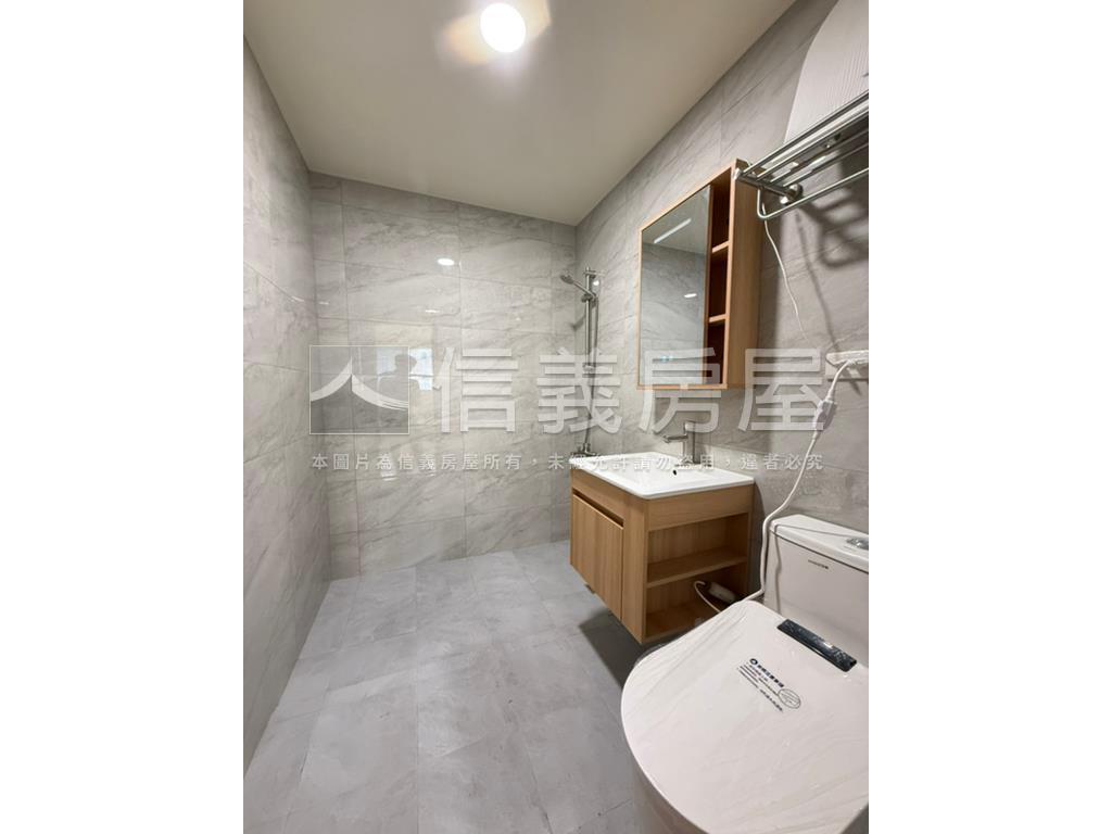 稀有華廈電梯三房有車位房屋室內格局與周邊環境