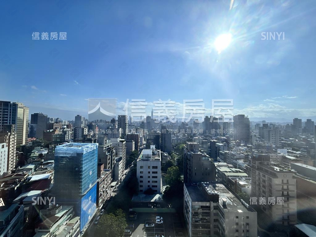 正隆官邸稀有東面景觀高樓房屋室內格局與周邊環境