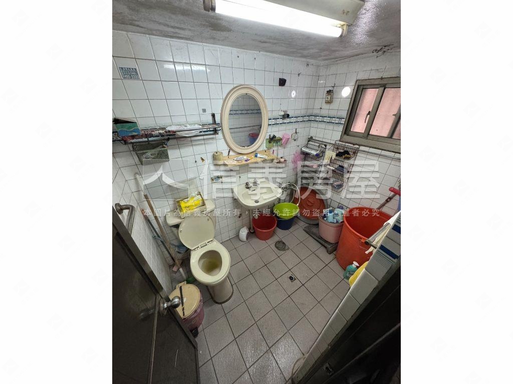 專任廣達街約１２米路透店房屋室內格局與周邊環境