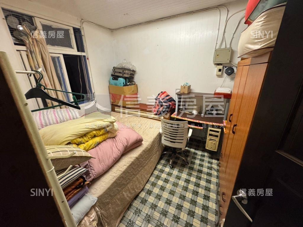 專任廣達街約１２米路透店房屋室內格局與周邊環境