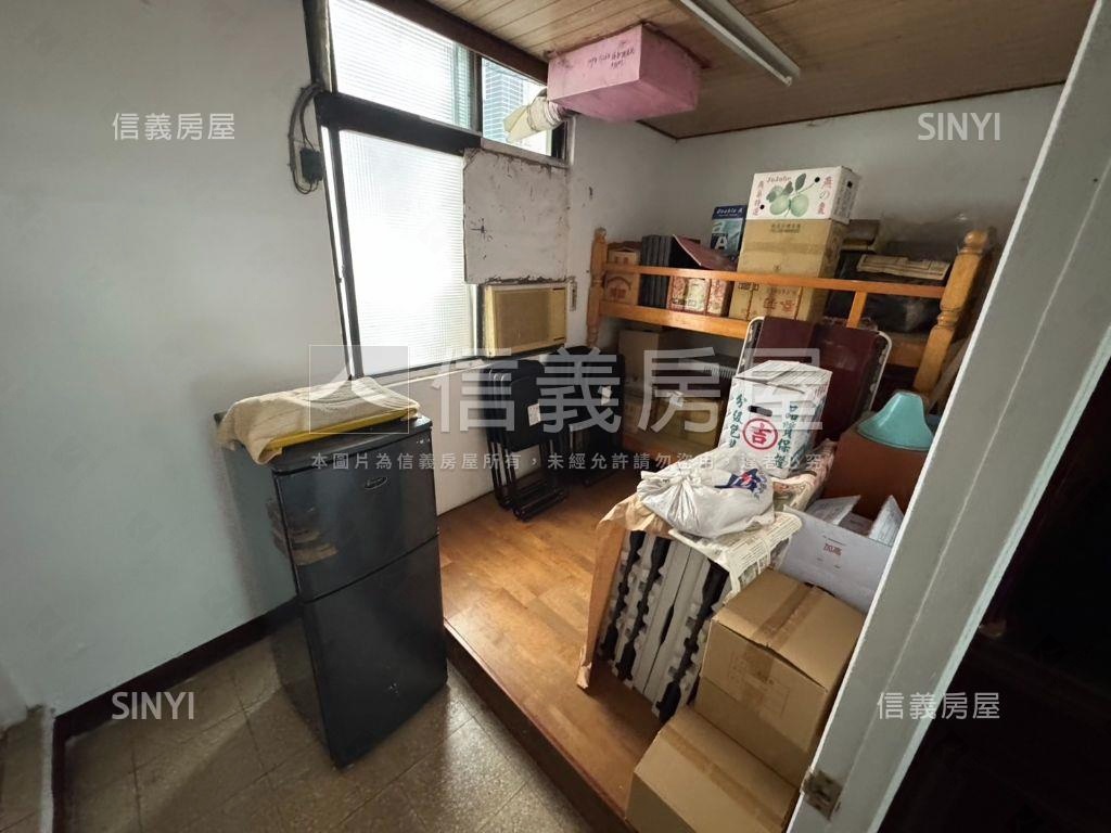 專任廣達街約１２米路透店房屋室內格局與周邊環境