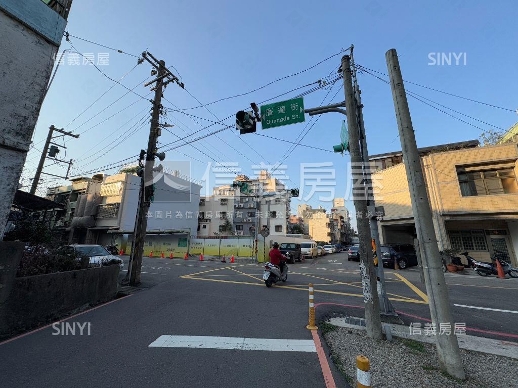 專任廣達街約１２米路透店房屋室內格局與周邊環境