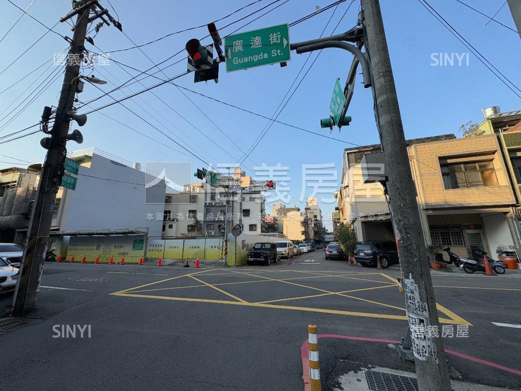 專任廣達街約１２米路透店房屋室內格局與周邊環境