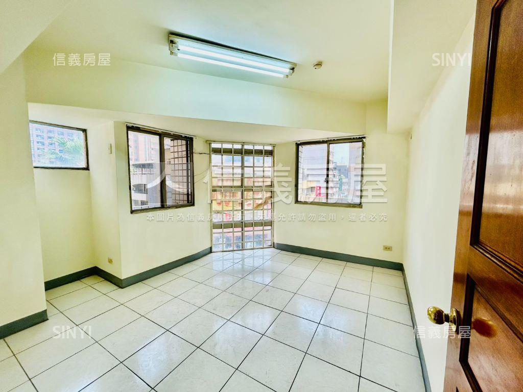 五期商圈三房房屋室內格局與周邊環境