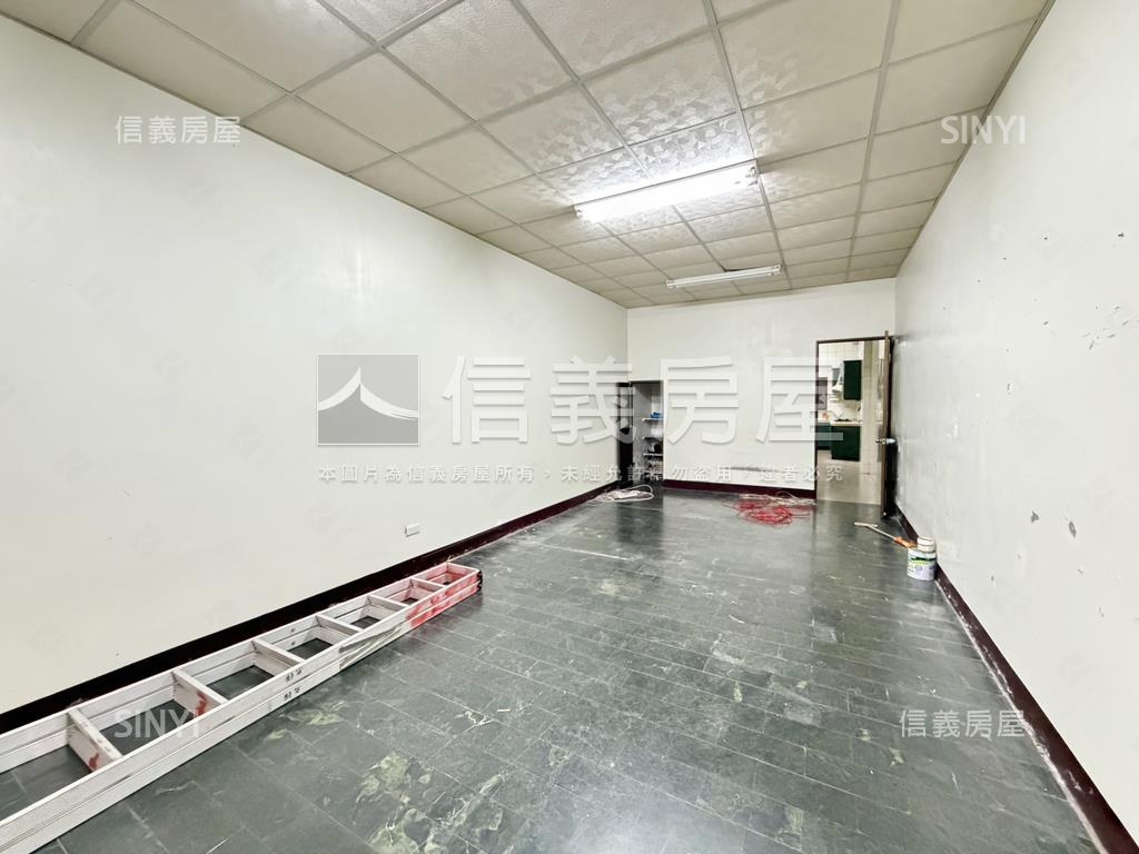 近綠園道無夾層活巷透天房屋室內格局與周邊環境