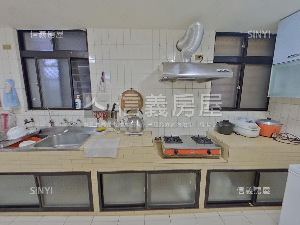 近捷運站空間大一樓房屋室內格局與周邊環境